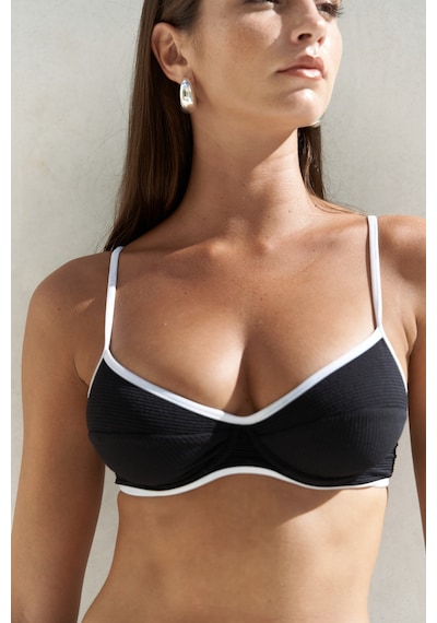 Mai Collection Mai Studios Co. Laili Kontrast Şerit Detaylı Siyah Bikini Üstü Siyah