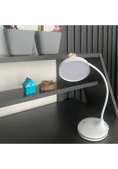 Dokunmatik 3 Farklı Led Işıklı Çalışma Masası Üstü Lamba Belirtilmemiş