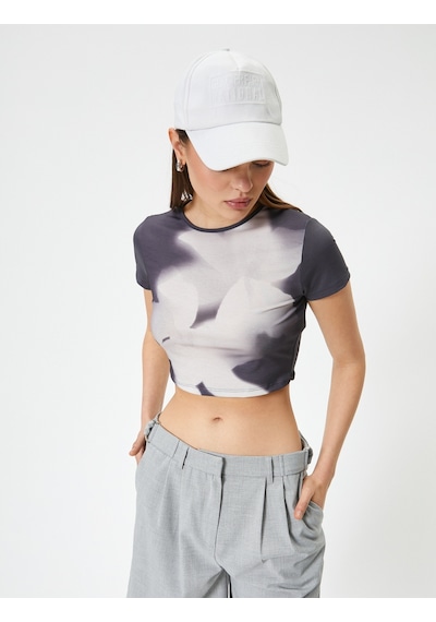 Koton Soyut Desenli Crop Tişört Kısa Kollu Bisiklet Yaka Slim Fit Antrasit Desenli 4sal10242ık Antrasit Koton Soyut Desenli Crop Tişört Kısa Kollu Bisiklet Yaka Slim Fit Antrasit Desenli 4sal10242ık Antrasit