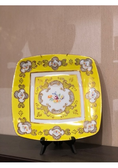 Güral Porselen 25 Cm Kare Cuvar Tabak