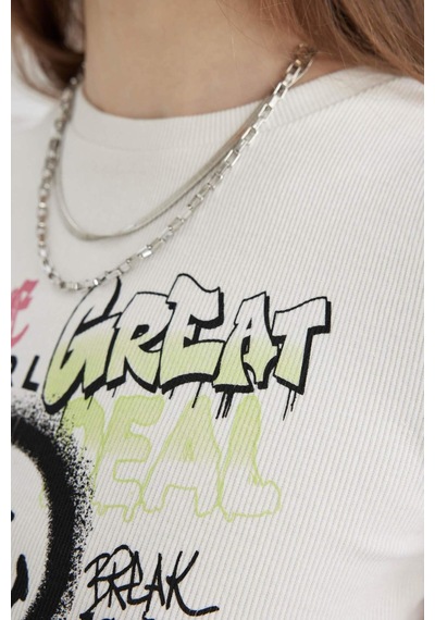 Defacto Coool SmileyWorld Fitted Fitilli Kaşkorse Kısa Kollu Tişört A5612AX23SMER77 Bej Defacto Coool SmileyWorld Fitted Fitilli Kaşkorse Kısa Kollu Tişört A5612AX23SMER77 Bej