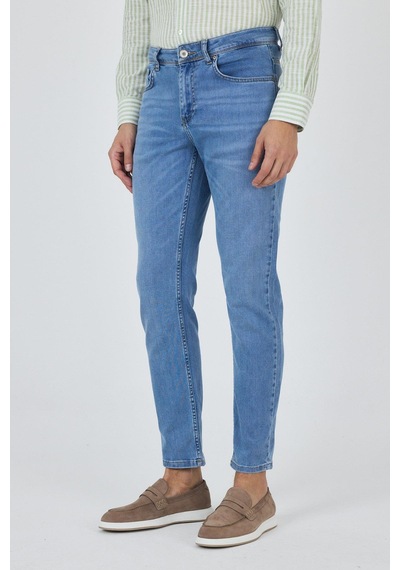 Koyu Mavi Gabardin 5 Cep Düz Paça Casual Slim Fit Pamuklu Denim Pantolon 1023250156 Koyu Mavi Koyu Mavi Gabardin 5 Cep Düz Paça Casual Slim Fit Pamuklu Denim Pantolon 1023250156 Koyu Mavi