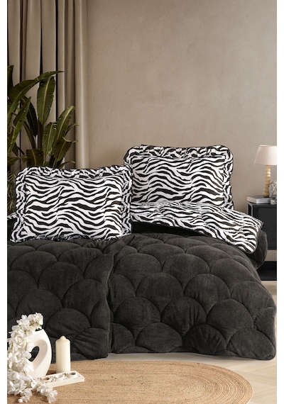 Wellsoft Tek Kişilik Fırfırlı Yorgan Seti 155x215 Cm Çift Taraflı Peluş Yorgan + 1 Yastık Kılıfı Zebra Antrasit