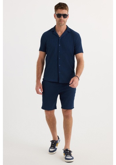 Tudors Erkek Slim Fit Dar Kesim Apaş Yaka Beli Bağcıklı İndigo Gömlek Şort Takım-37572 İndigo