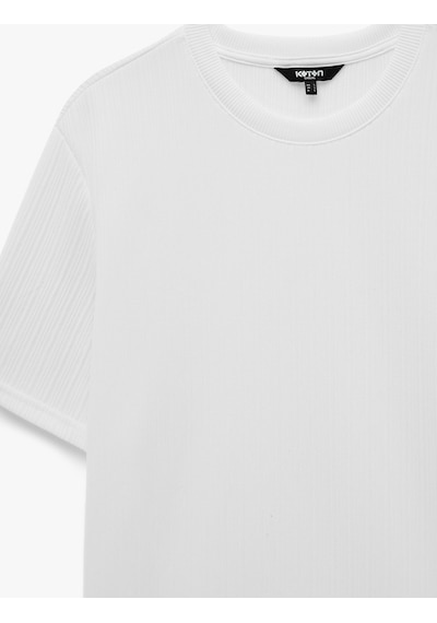 Koton Regular Fit Kısa Kollu Dokulu Bisiklet Yaka Tişört Beyaz 6sam10089mk
