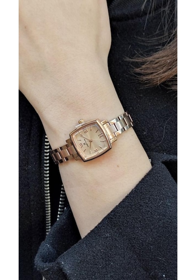 Daniel Klein Dke.1.10839-5 Kare Kadran Metal Kordon Metal Kasa 3 Atm Suya Dayanıklı Rose Renk Kadın Kol Saati Rose Gold