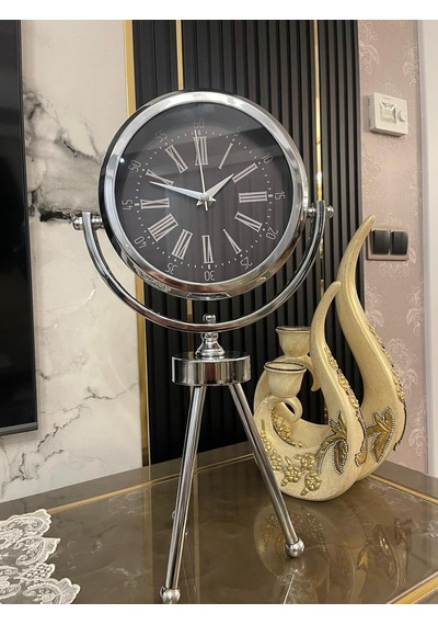 Modern Metal Ayaklı Dekoratif Masa Saati Çok Renkli