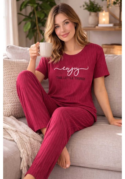 Kadın %100 Pamuk Pijama Takımı Raporlu Kumaş Rahat Kalıp Yazlık Ev Giyim Bordo