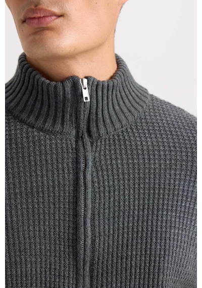 DeFacto Standart Fit Normal Kesim Yarım Balıkçı Yaka Fermuarlı Waffle Hırka R1195AZNSAR4