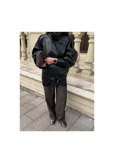 Cıqulata Yeni Sezon Kadın Oversize Dik Yaka Apoletli Siyah Deri Ceket Siyah&black Siyah&Black Cıqulata Yeni Sezon Kadın Oversize Dik Yaka Apoletli Siyah Deri Ceket Siyah&black Siyah&Black