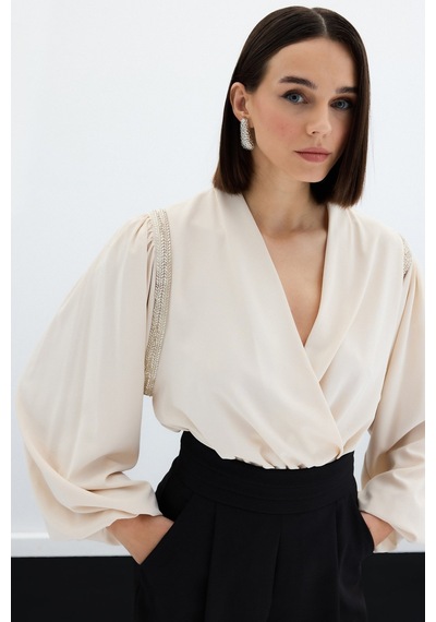 Sateen Aksesuar Detaylı Bodysuit Bluz - Bej