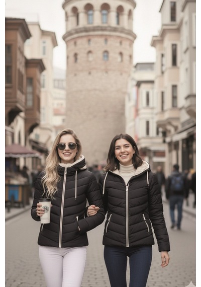 Kapüşonlu Kışlık Kadın Şişme Kısa Mont Siyah