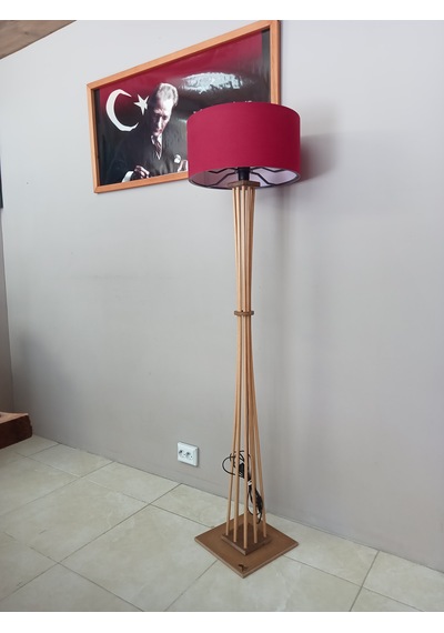Lambader- Doğal Ahşap Ayaklı Köşe Lambası- Bordo