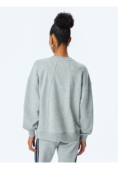 Koton Bisiklet Yaka Pamuk Karışımlı İşlemeli Dikiş Detaylı Oversize Sweatshirt Gri 5sak10169ek Gri Koton Bisiklet Yaka Pamuk Karışımlı İşlemeli Dikiş Detaylı Oversize Sweatshirt Gri 5sak10169ek Gri