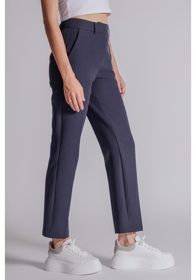 Braccas Kadın Yandan Cepli Fermuar Ve Agraf Kapamalı Slim Fit Pantolon Lacivert Lacivert