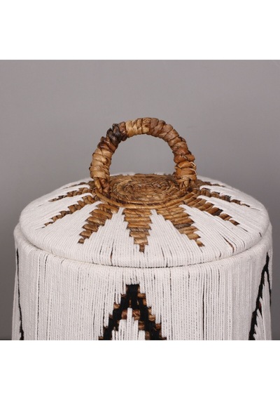 Söke Beyaz Makrome Ve Doğal Abaka - Kapaklı Sepet 46x45 Cm Beyaz