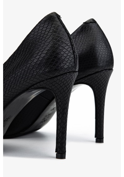 Valmenti Kadın Hakiki Deri Siyah Yılan Desen Stiletto Ayakkabı 1168 8152 Bn Ayk Sk25-26 Sıyah Yln Bsk Siyah Yılan Valmenti Kadın Hakiki Deri Siyah Yılan Desen Stiletto Ayakkabı 1168 8152 Bn Ayk Sk25-26 Sıyah Yln Bsk Siyah Yılan