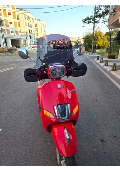 Motocam Küba Grace 50 Ön Cam 2023-2026 Model 37cm Siyah Renkli Elcikli Aparatsız