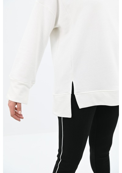 Kadın Büyük Beden Oversize Yırtmaç Detaylı Sweatshirt 1865-25 Ekru