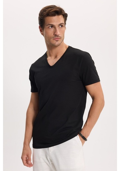 Tudors Erkek Slim Fit Dar Kesim Pamuklu Yumuşak Dokulu Likralı Esnek Kumaş Düz Basic Siyah V Yaka Tişört-16654 Tudors Erkek Slim Fit Dar Kesim Pamuklu Yumuşak Dokulu Likralı Esnek Kumaş Düz Basic Siyah V Yaka Tişört-16654