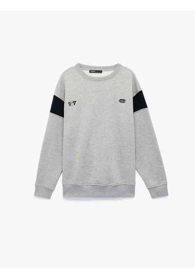Koton Şardonlu Uzun Kollu Bisiklet Yaka Arkası Baskılı Sweatshirt Gri 6wam70047mk Gri
