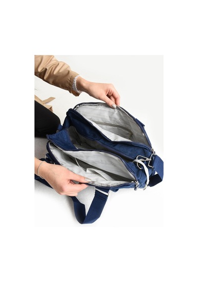 Ultra Hafif Su Geçirmez Çok Cepli Omuz Çantası Laci Model: 571-5c - Lacivert
