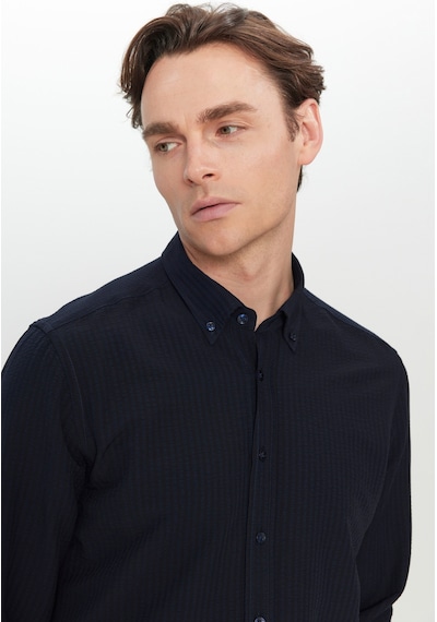 AC&Co / Altınyıldız Classics Erkek Lacı Slim Fit Dar Kesim Düğmeli Yaka Armürlü Gofre Desenli Gömlek Lacı Lacivert AC&Co / Altınyıldız Classics Erkek Lacı Slim Fit Dar Kesim Düğmeli Yaka Armürlü Gofre Desenli Gömlek Lacı Lacivert