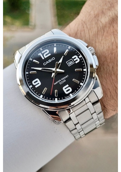 Casio Csıste117 Erkek Kol Saati