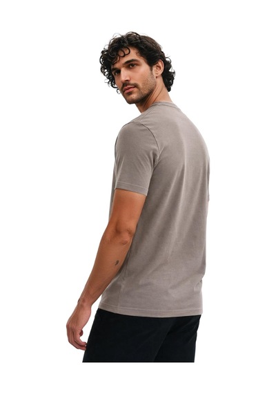 Arma Ar-ma Erkek Bisiklet Yaka Tişört Resim Baskili Örme Kumaş Regular Fit %100 Pamuk 30/2 Süprem Y31344448702 Gri-bej G8 Arma Ar-ma Erkek Bisiklet Yaka Tişört Resim Baskili Örme Kumaş Regular Fit %100 Pamuk 30/2 Süprem Y31344448702 Gri-bej G8