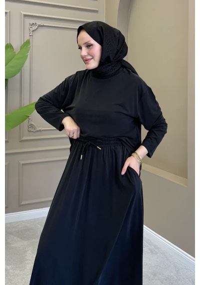 Balenbi Kadın Modal Kumaş Rahat Kalıp Lastikli Bel Etekli Tesettür Takım 1221 - Premium Seri Siyah Balenbi Kadın Modal Kumaş Rahat Kalıp Lastikli Bel Etekli Tesettür Takım 1221 - Premium Seri Siyah
