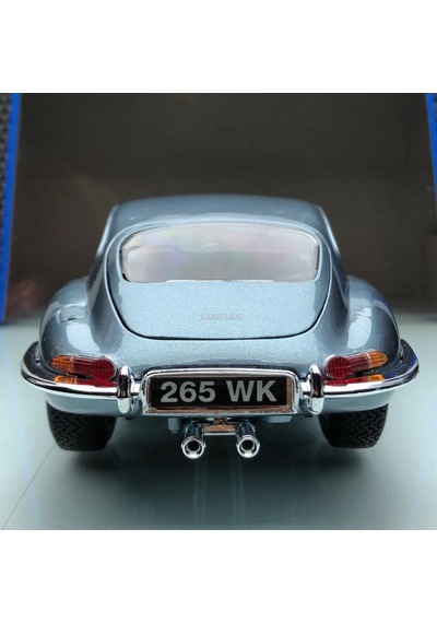 1961 Jaguar E-type 3.8 Coupe Blue Metallic 1 18 Ölçek Burago Mark