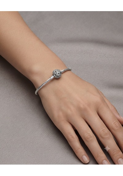 Kadın Damla Model Taşlarla Çevrili Gümüş Charm