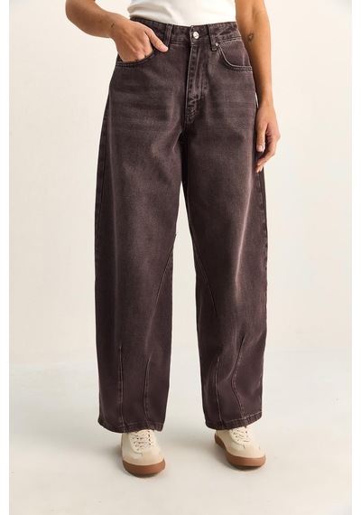 Shade Kadın Vintage Yıkamalı Baggy Kesim Rahat Kalıp Denim Pantolon 703 60286060 - Patlıcan Shade Kadın Vintage Yıkamalı Baggy Kesim Rahat Kalıp Denim Pantolon 703 60286060 - Patlıcan