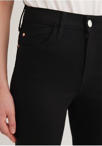 Mavi Cindy Black 90's Siyah Kadın Kot Pantolon M100277-82292 Mavi Cindy Black 90's Siyah Kadın Kot Pantolon M100277-82292