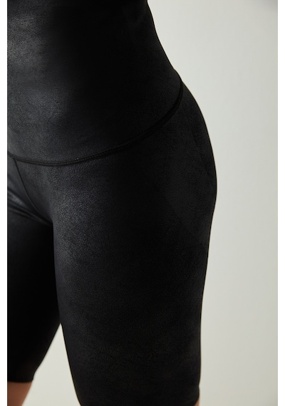 Penti Siyah Miracle Pop Up Leather Biker Short Penti Siyah Miracle Pop Up Leather Biker Short