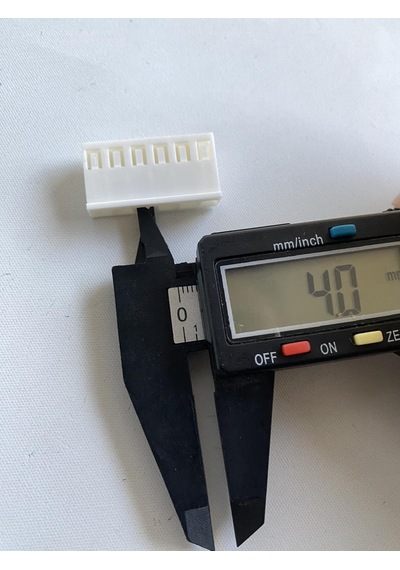 Landwin 5080s610 6 Pinli Dişi Tunik Konnektör 4 Mm 1000 Adet