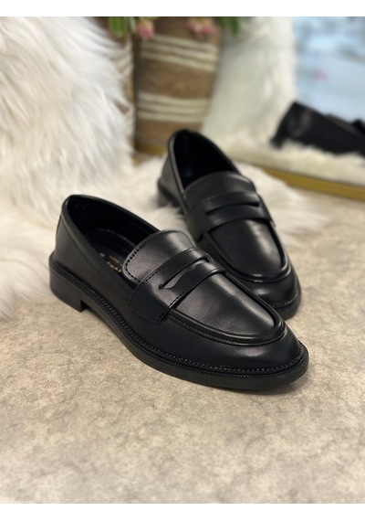 Günlük Kadın Düz Loafer Klasik Desenli Taban Zincirli Oval Burunlu Makosen Sade Şık Ayakkabı 130 Siyah - Cilt