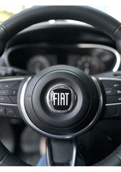 Fiat Egea Logo Seti Logo Direksiyon Panjur Bagaj Arma Diğer Araç Modellerine Uymaz Damla Etiket