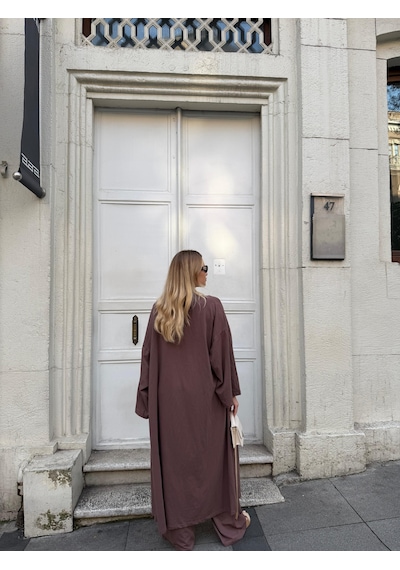 Bonacosa Kadın Viskon 3 Lü Takım Kimono + Beli Lastikli Salaş Pantolon + Crop 8 Renk Kahverengi Bonacosa Kadın Viskon 3 Lü Takım Kimono + Beli Lastikli Salaş Pantolon + Crop 8 Renk Kahverengi