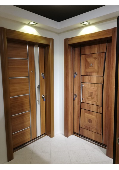 Çelik Kapı Modelleri Ahşap Kaplama Kabartmalı Daire Kapısı Sol 1