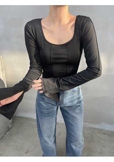 Msm Fashion Kadın Bluz İspanyol Kol Dikiş Ve Bağlama Detaylı Sırt Dekolteli U Yaka Bluz Siyah Msm Fashion Kadın Bluz İspanyol Kol Dikiş Ve Bağlama Detaylı Sırt Dekolteli U Yaka Bluz Siyah