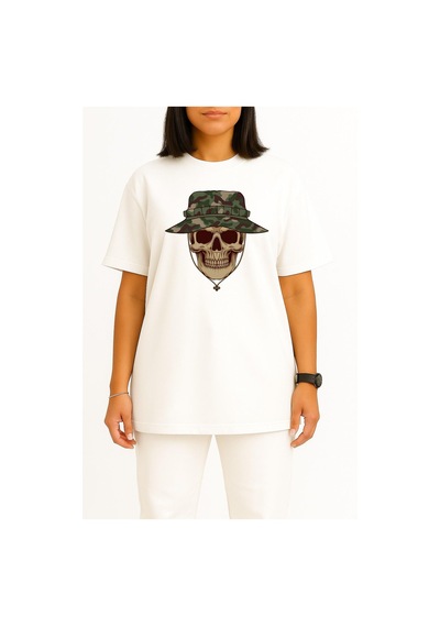 Bahriyeli Collection Oversize Kuru Kafa Asker Ve Kamuflaj Şapka Göğüs Tasarımlı Unisex T-shirt Beyaz