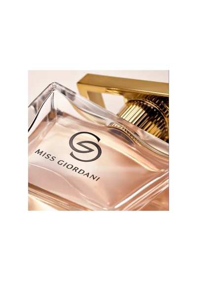 Giordani Gold Miss Giordani Eau De Parfum Çiçeksi
