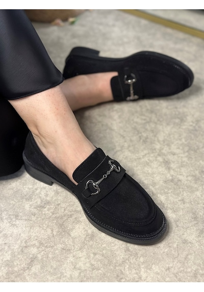 Günlük Kadın Siyah Loafer Klasik Desenli Taban Tokalı Oval Burunlu Makosen Ayakkabı 120 Siyah Süet Platin Günlük Kadın Siyah Loafer Klasik Desenli Taban Tokalı Oval Burunlu Makosen Ayakkabı 120 Siyah Süet Platin