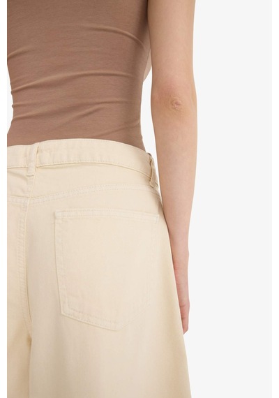 Defacto Coool Normal Bel Kısa Paça Gabardin Bermuda Şort F3133ax25hser105 Ekru Defacto Coool Normal Bel Kısa Paça Gabardin Bermuda Şort F3133ax25hser105 Ekru