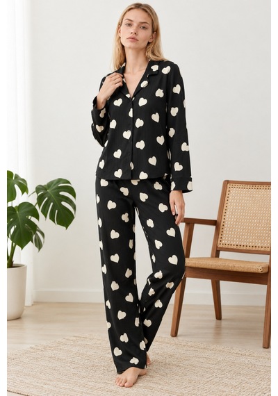 Kadın Kalpli Gömlek Yaka Siyah Pijama Takımı 4824