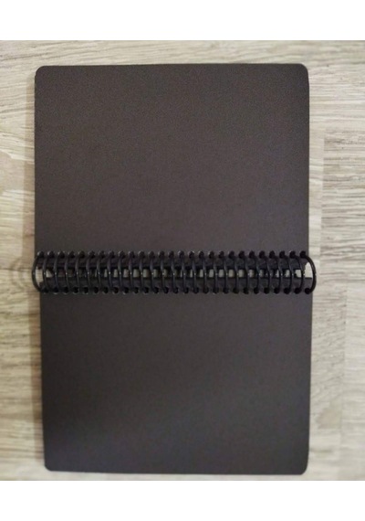 Siyah Yapraklı Defter A4 21 X 29,7 Cm Ve Beyaz Kalem, Black Sketch, 21x29,7