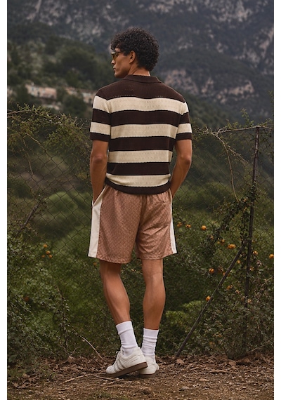 Tarz Cool Erkek Oversize Kalın Örgü Polo Yaka Triko Fileli Tişört Çizgili Vintage Yazlık Rahat Fit Kahverengi