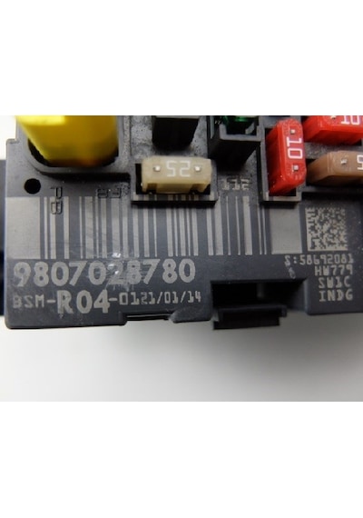 Motor İçi Sigorta Kutusu Partner Tepe-berlıngo 3-c4-307 Ym-607 Ym 9807028780-9807028880 1