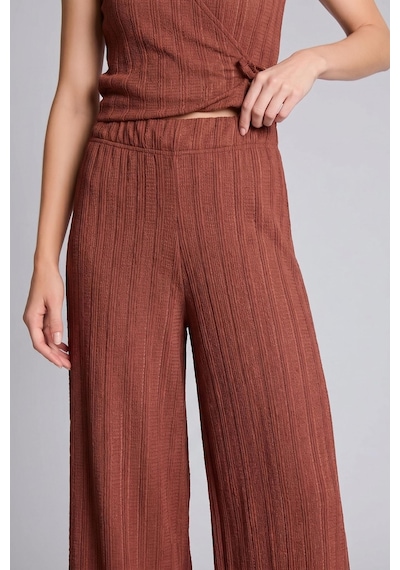 Defacto Wıde Leg Geniş Paça Kırışık Dokulu Kahverengi Pantolon H5275ax26smbn495 Kahve-bn495 Defacto Wıde Leg Geniş Paça Kırışık Dokulu Kahverengi Pantolon H5275ax26smbn495 Kahve-bn495